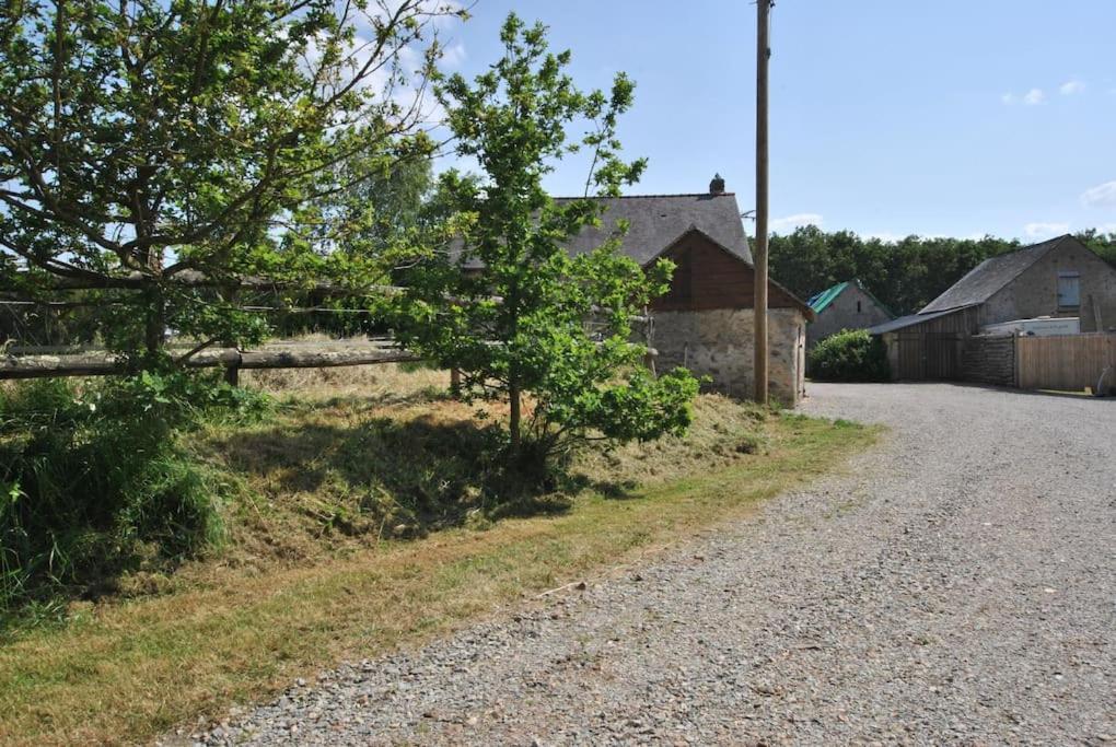 Gite Familial Pour 6 Pers En Campagne Bouere 外观 照片